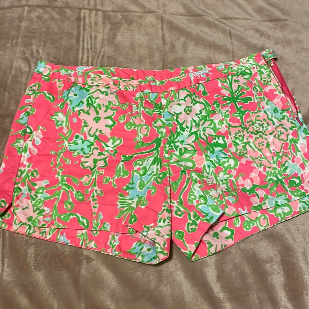 Holy grail! Lilly Pulitzer EUC Southern Charm shorts